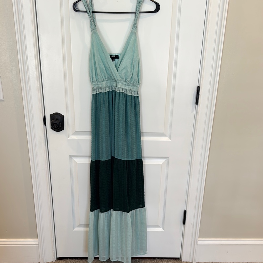 Elegant Green Maxi Dress